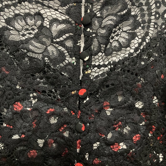 SHEIN Dainty Floral Top With Mesh Accent Sz Large - Picture 4 of 7